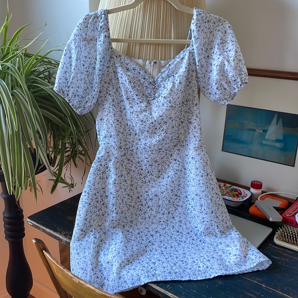 Lucca floral dress size xs